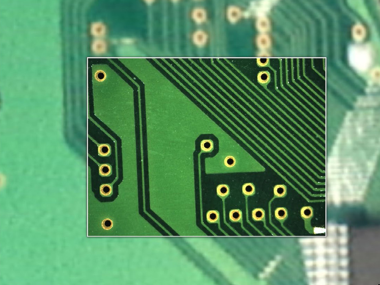 Essais non destructifs de cartes de circuits imprimés