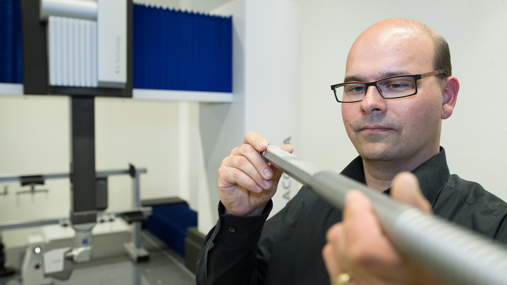 Technicien avec ZEISS LineScan