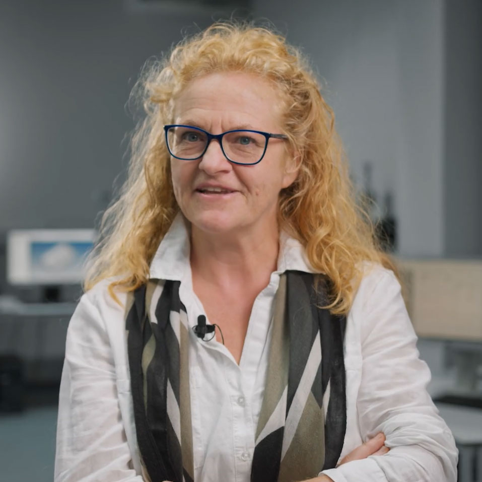 Katharina Steinlein, responsable de l'analyse et de la métrologie chez Festo