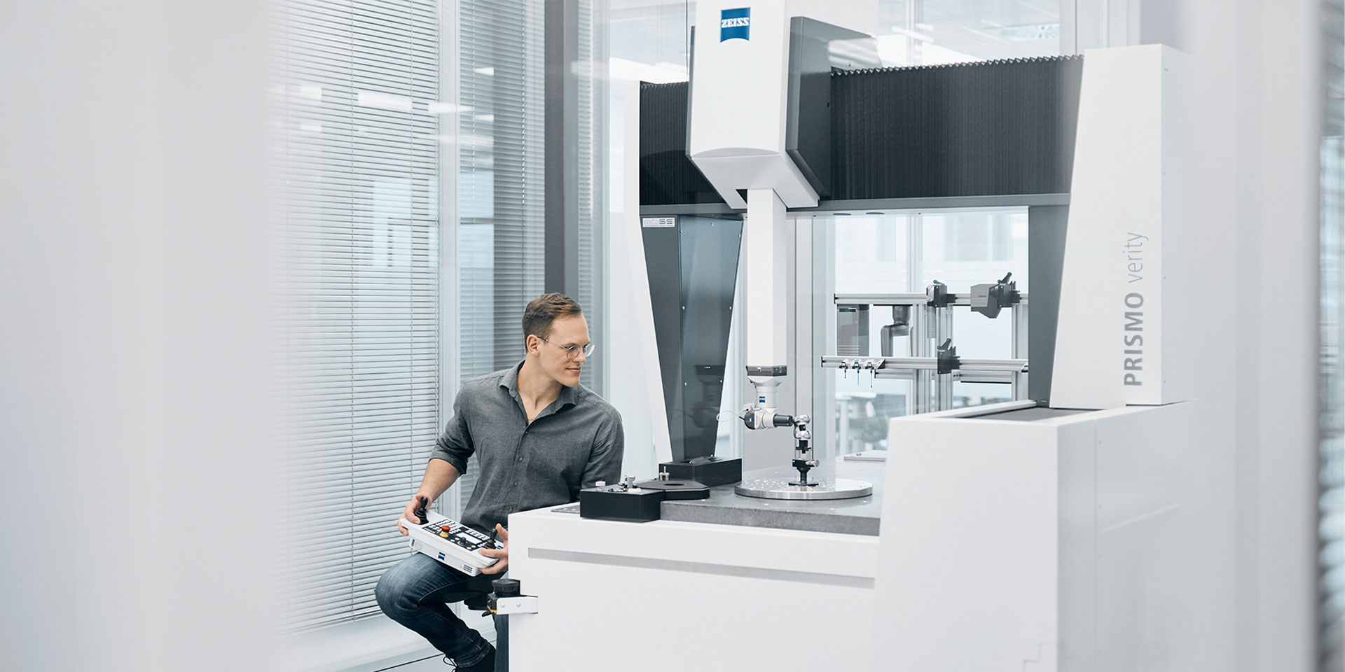 Une nouvelle ère commence avec ZEISS PRISMO verity