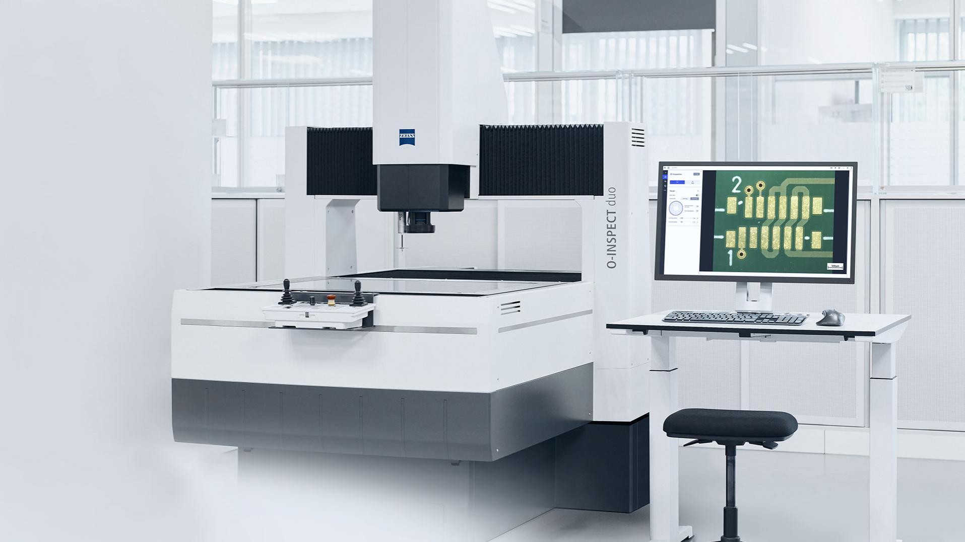 Découvrez les caractéristiques du ZEISS O-INSPECT duo