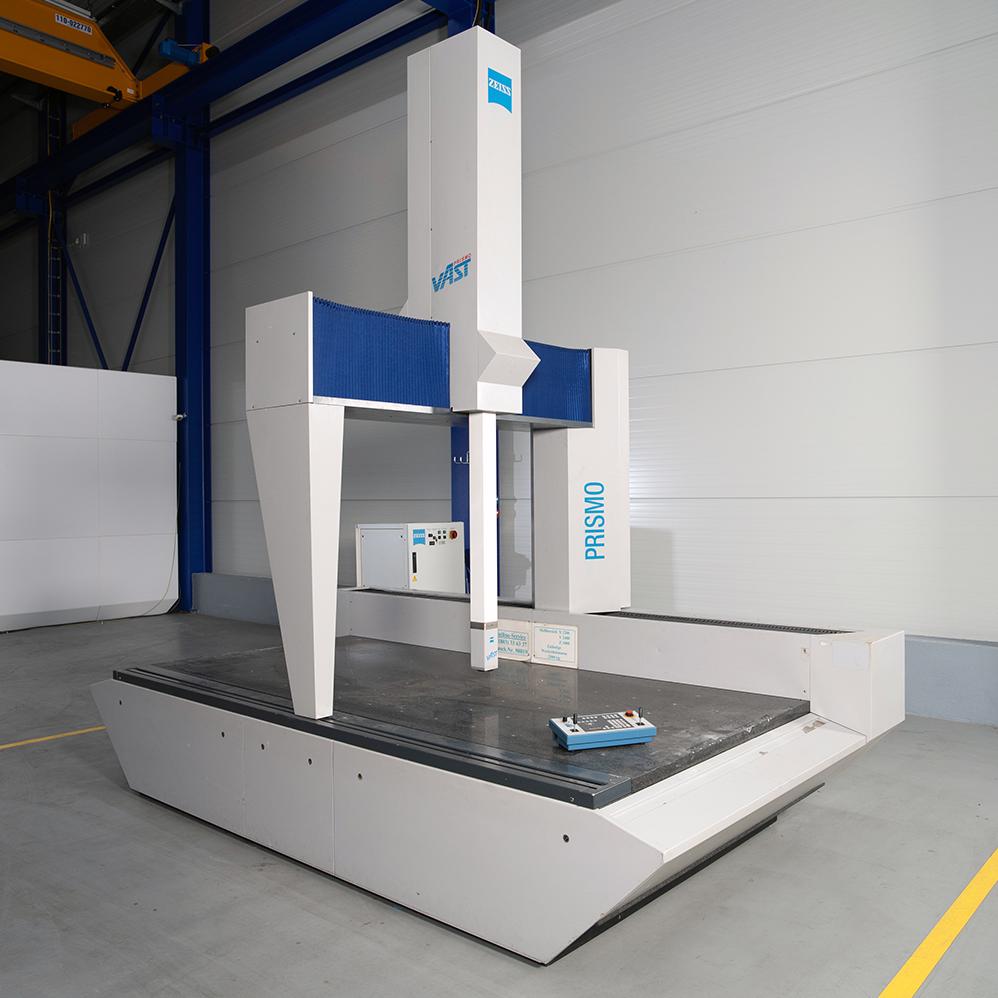 Après un reconditionnement complet, la machine d'occasion est à nouveau testée minutieusement selon les spécifications des machines neuves de ZEISS.
