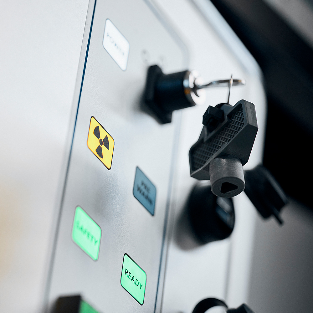 Panneau de commande pour la détection de défauts par radiographie en 2D