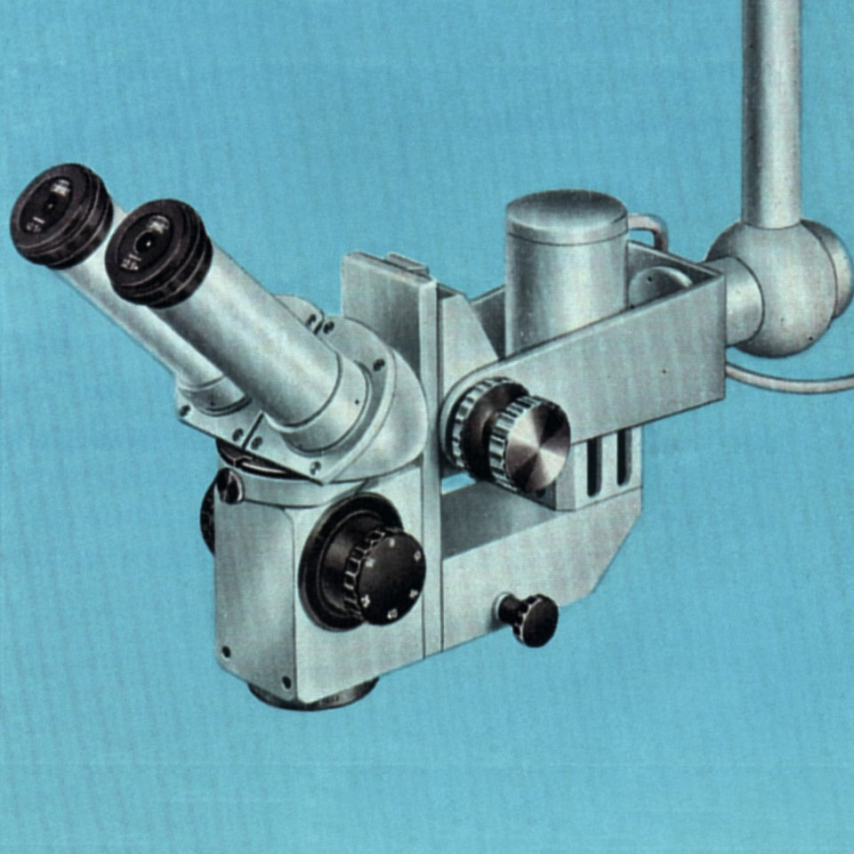 Image du premier microscope chirurgical de ZEISS. 