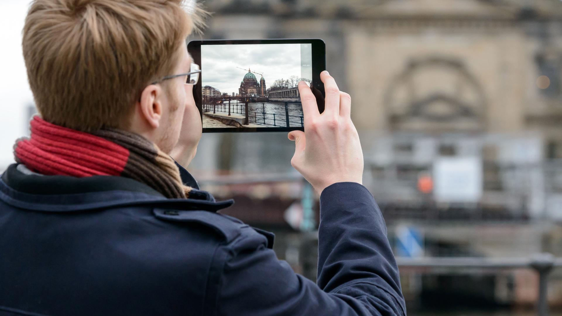 Découvrez comment les appareils mobiles sont en train de changer notre vue et imposent de nouveaux défis à nos yeux.