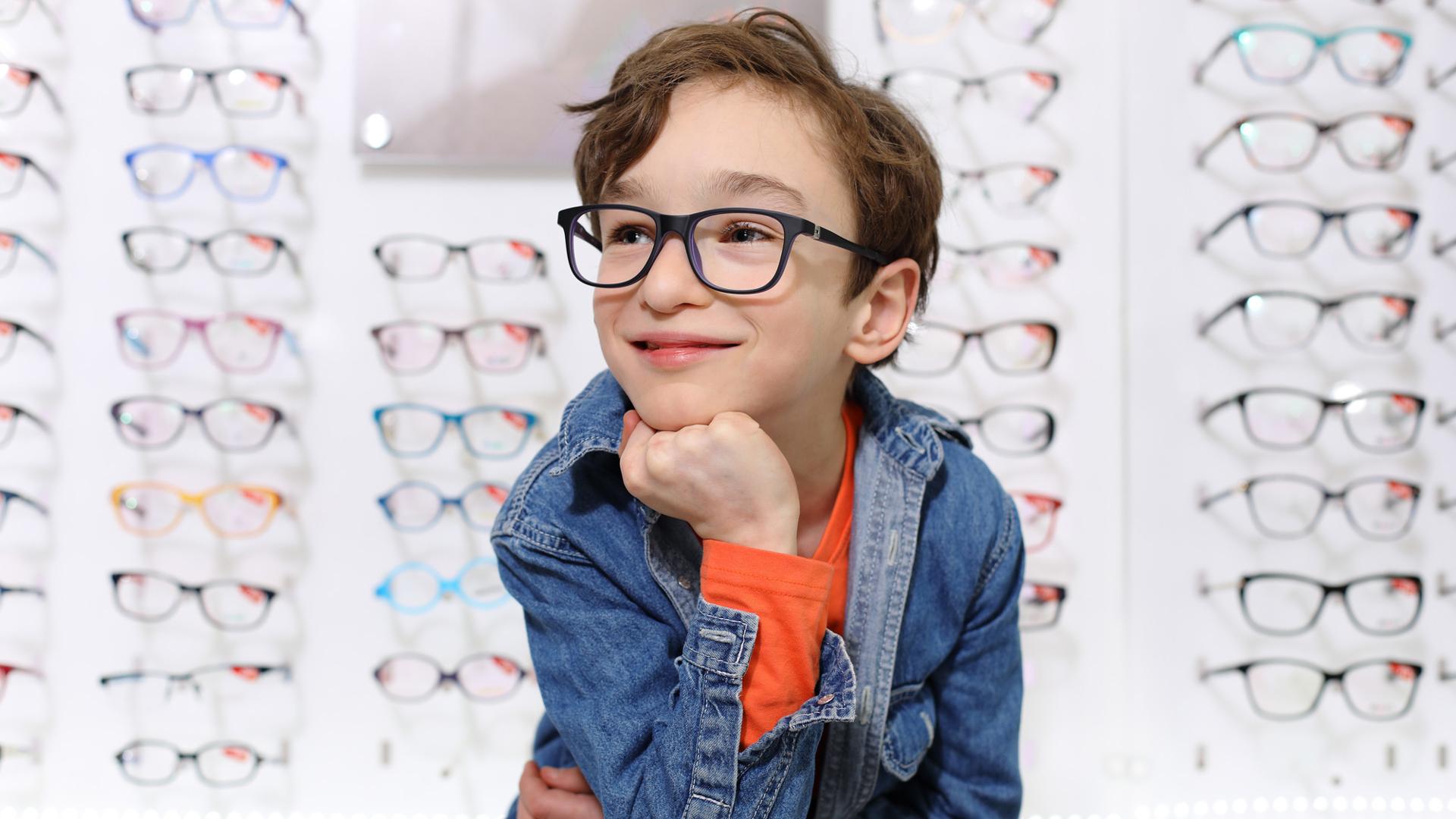 Des montures de lunettes adaptées aux enfants